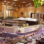 Le restaurant Genroku-zushi 元禄寿司 dans le quartier Umeda 梅田 d'Osaka 大阪